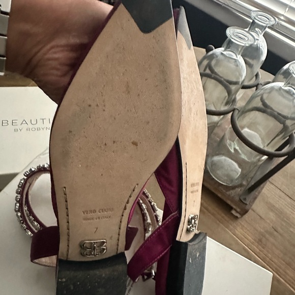 BEAUTIISOLES Cathy Flat 7, ORCHID  SILK SATIN Unique $395 - Picture 6 of 6